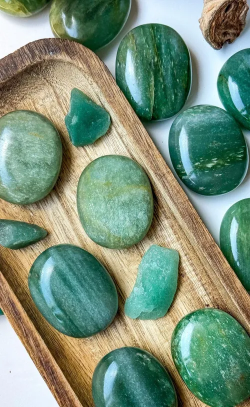 Historical uses of green aventurine across different cultural traditions